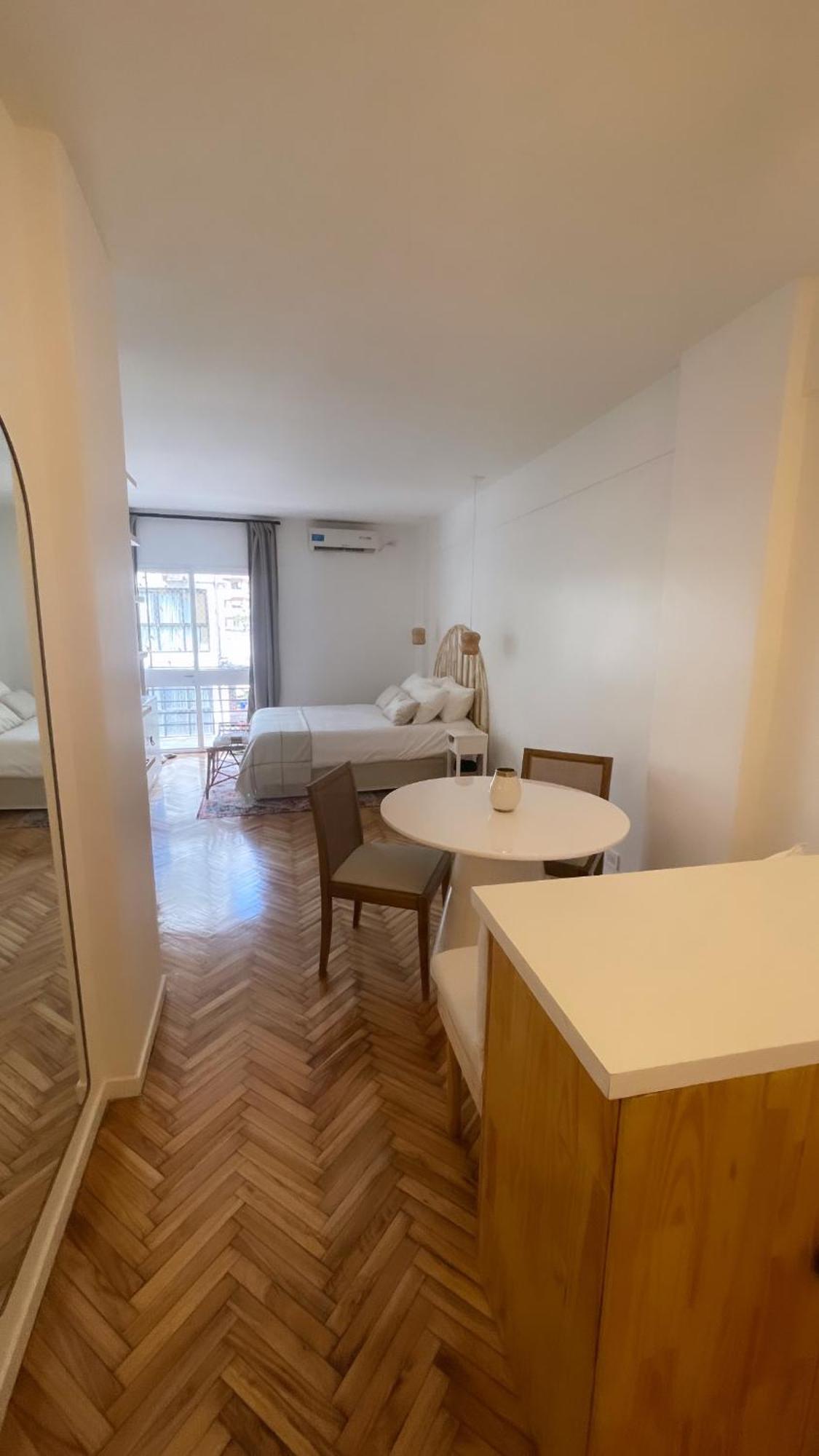Estudio En Recoleta * Buenos Aires